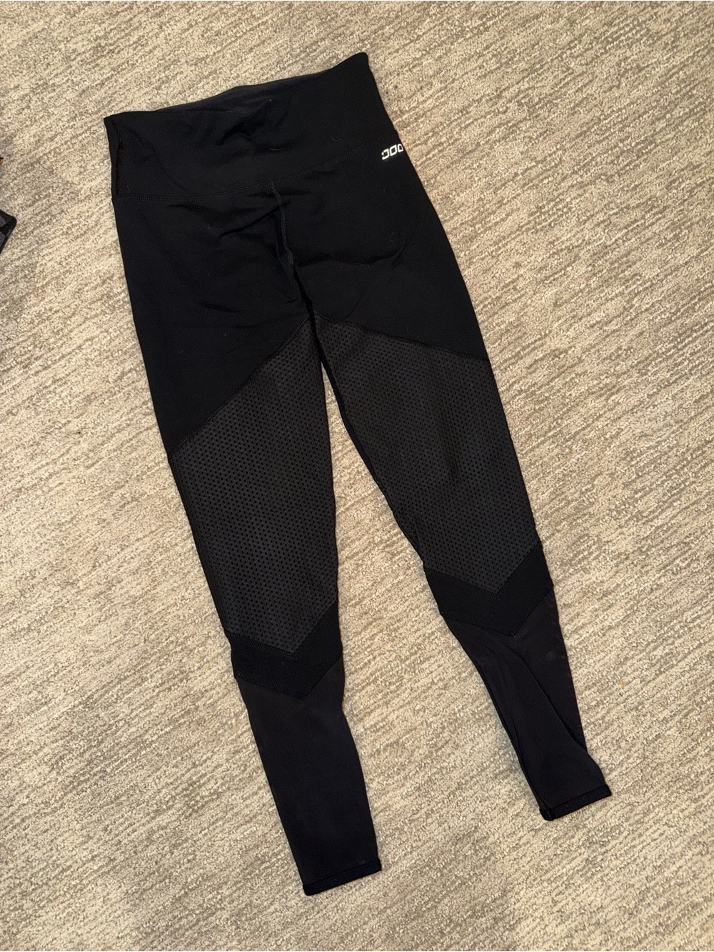 Lorna Jane // Mesh block Leggings
